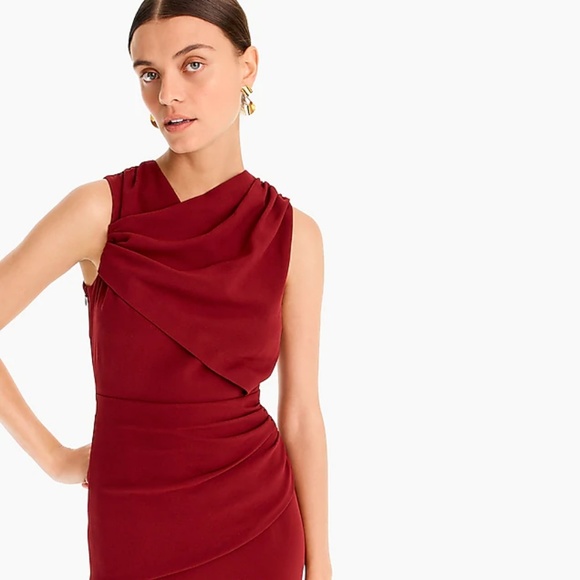 🌸High-neck Sheath Dress in crepe - Burgundy🌸 - Picture 6 of 6